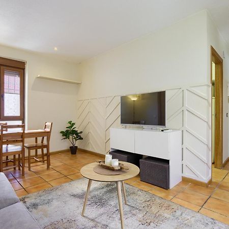 Casona 44 - Apartamento Para 2 Con Wifi, Ac Y Patio Exterior アルカラ・デ・エナレス エクステリア 写真