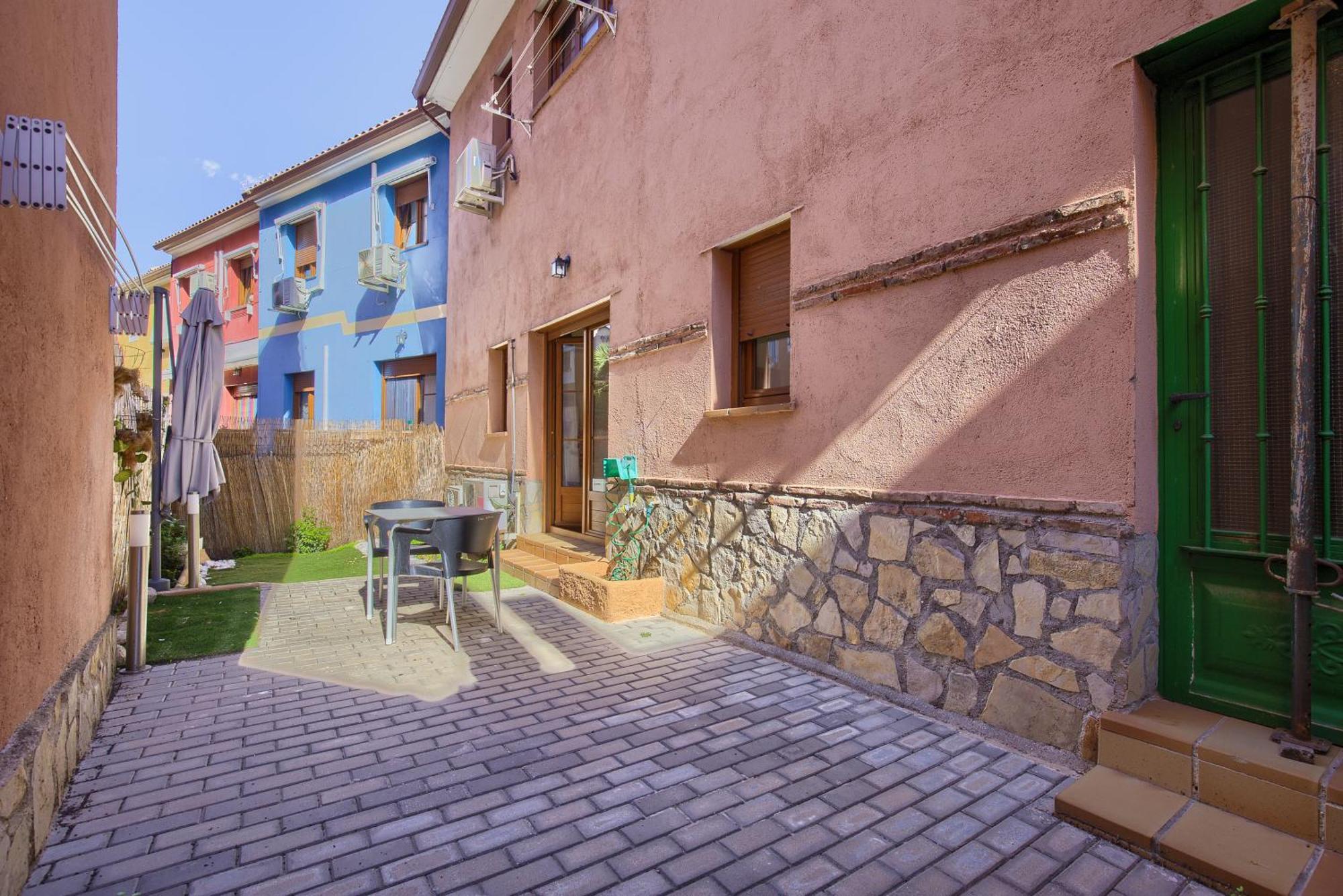 Casona 44 - Apartamento Para 2 Con Wifi, Ac Y Patio Exterior アルカラ・デ・エナレス エクステリア 写真